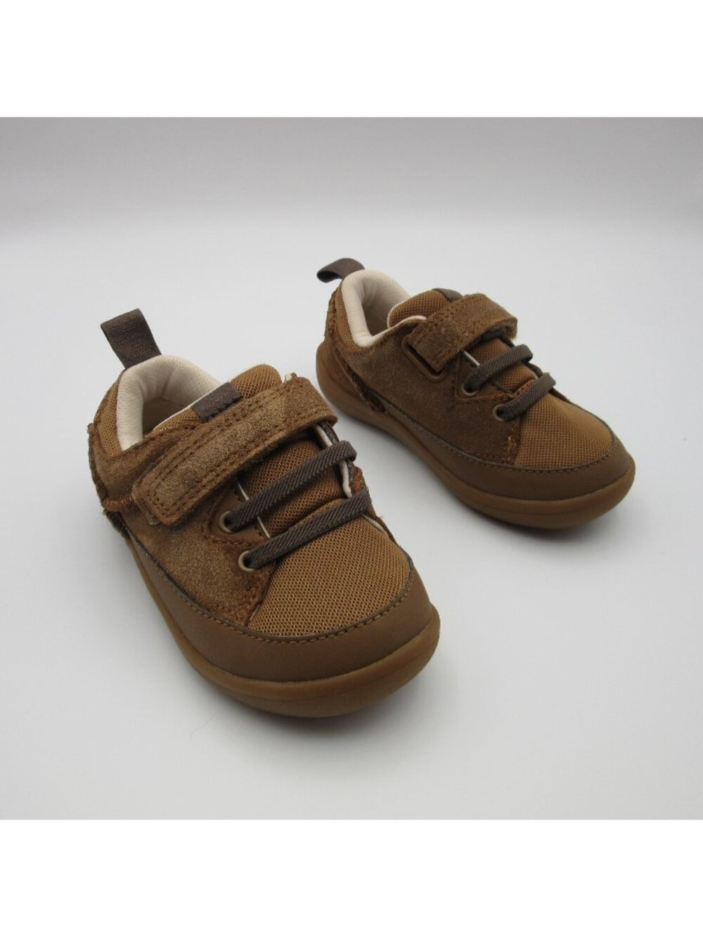 UGG Adventurer Sneaker Brown Slip On Toddler 7